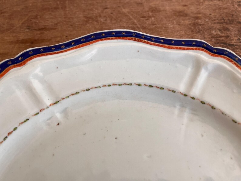 Scalloped Pearlware Rim Scalloped Rim Export Porcelain Plate, Pseudo Armorial Decoration ...