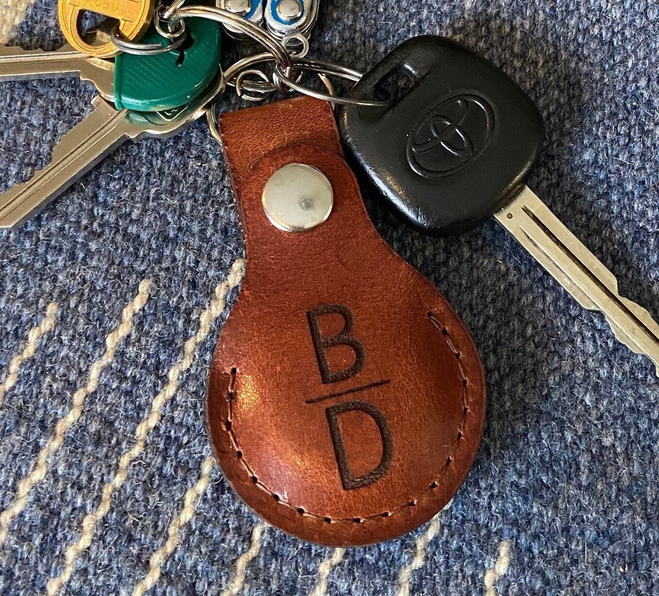Leather Airtag Keychain Leather Airtags AirTag Keyring Etsy