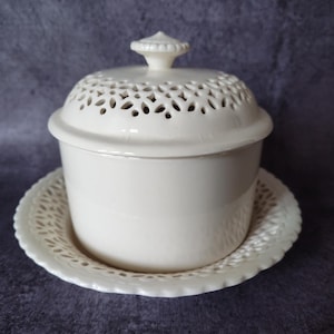 5" Tall English Leedsware Pierced (reticulated) Creamware potpourri jar with underplate