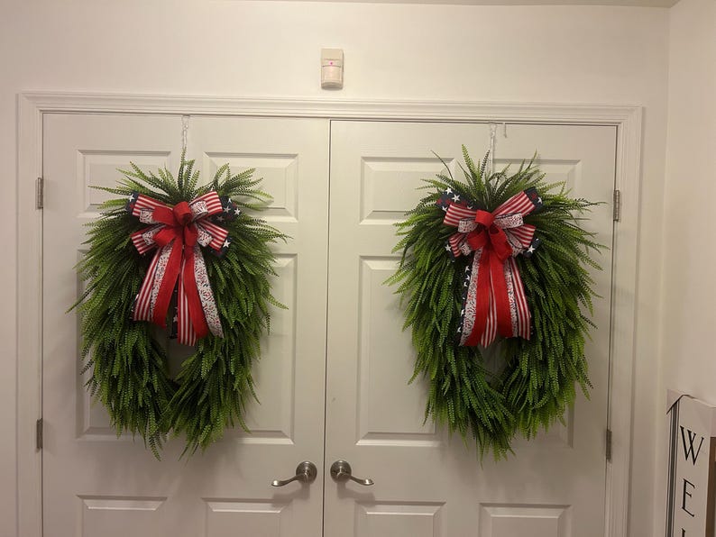 Beaded Fern Wreath, Grapevine Base, Everyday Front Door Decor image 5
