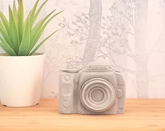 Concrete camera | Concrete Desk accessories | photography gifts | concrete home ware | camera ornament | social media gifts