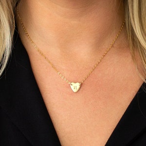Heart Necklace, Engraved Initial Heart Necklace, Initial Necklace, Letter Necklace, Gift for Her, Gift for Wife, Valentine&#39;s Day Gift