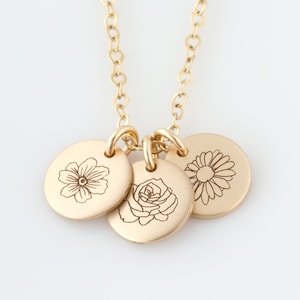 Birth Flower Necklace/ Rose Flower Necklace / Mom Necklace / Birth Month Necklace / Personalized Birth Flower Necklace / Gift for Her