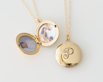 Circle Photo Locket Necklace, Personalized Locket With Your Photo, Initial Locket Necklace with Photos, Keepsake Necklace, Gift for Her