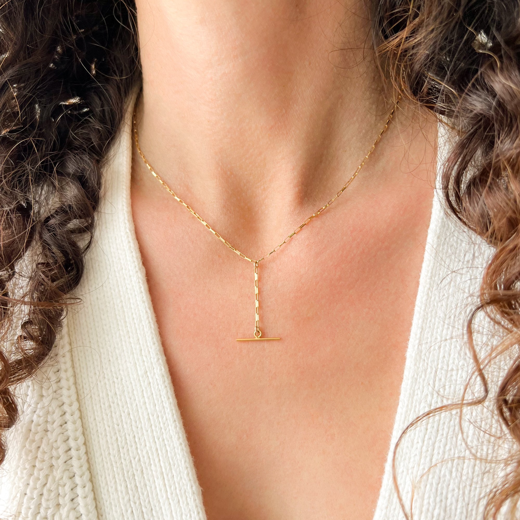 Womens t 2024 bar necklace