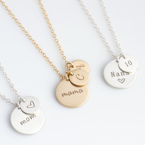 Collier maman disque en or, cadeau fête des mères, collier nouvelle maman, cadeau pour maman, nouveau collier grand-mère, collier disque personnalisé, cadeau pour elle