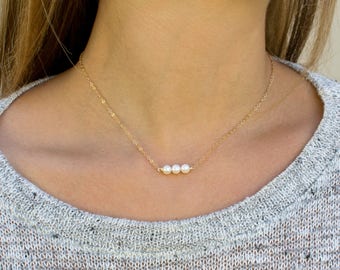 Dainty Pearl Choker Necklace / Gold Choker Necklace / Simple Pearl Choker / Bridesmaid Gift /  Gold Layering Necklace/ Gift for Her / N297