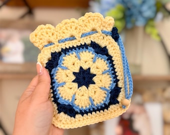 Gehaakt etui met trekkoord | Mini accessoiretasje | Portemonneetje | Oordopjeshouder | Klein cadeautje voor haar