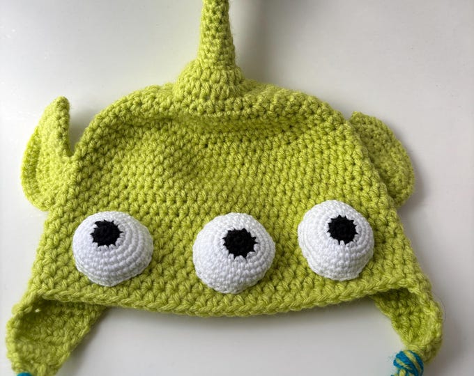 Crochet Alien Hat: Halloween Costume, Winter Hat