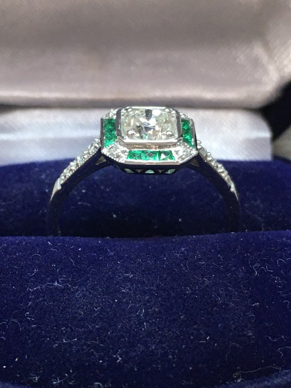 Emerald and diamond ring - image 3