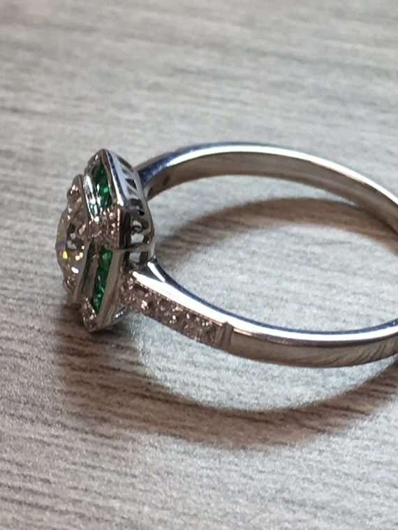Emerald and diamond ring - image 6