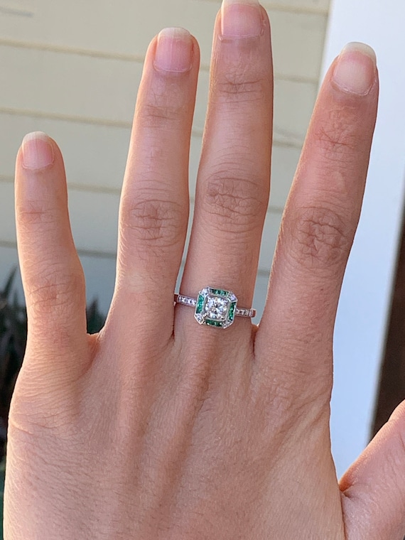 Emerald and diamond ring - image 8