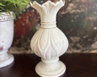 Vintage Belleek Lotus Spill Vase: Irish China Collectible