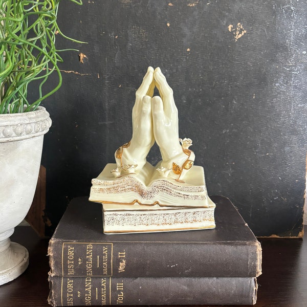 Vintage  Lefton Ceramic Praying Hands Music Box Musical Plays Lord’s Prayer The Our Father religious decor and baby gift Mothers gift