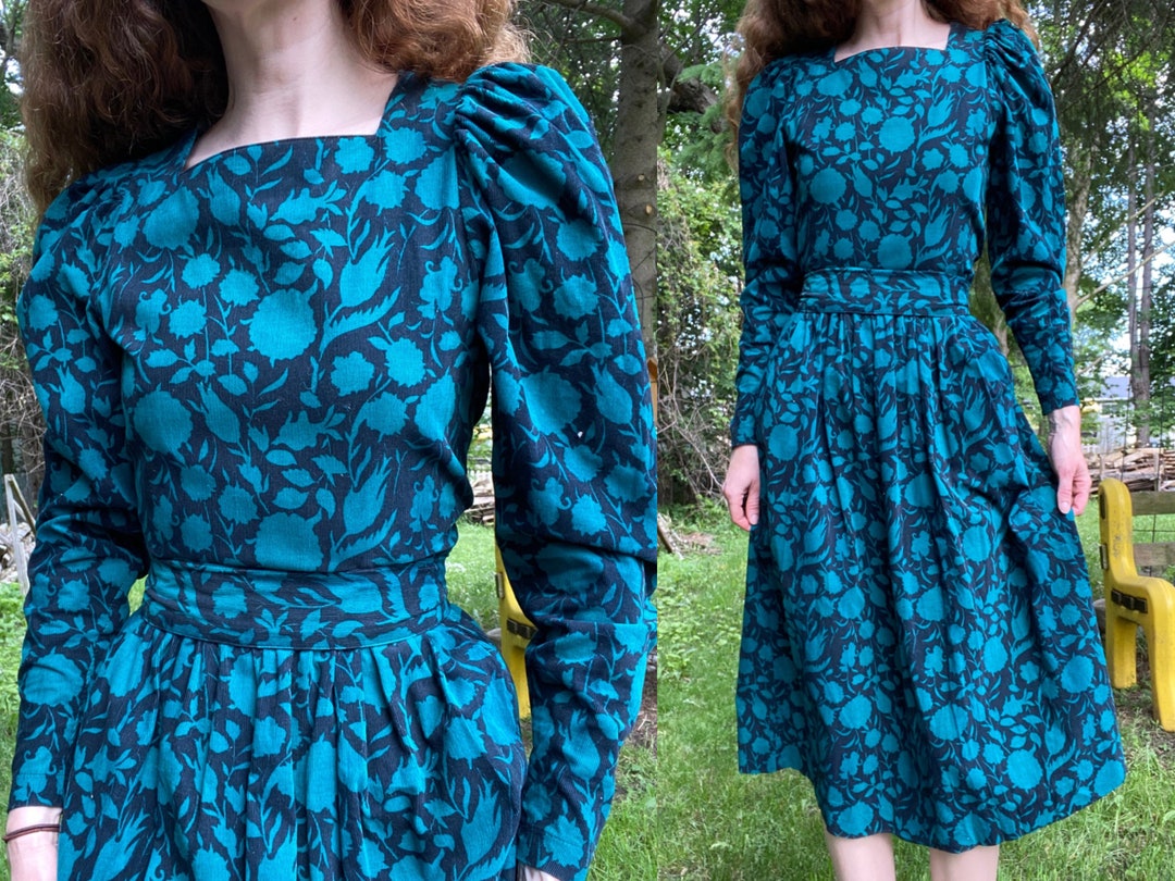 Vintage Laura Ashley abito midi in velluto a coste verde nero