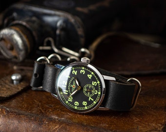 Rare aviateur des années 1980, militaire soviétique, l’armée de l’air SHTURMANSKIE Gagarine « Pobeda » (« Victoire »), montre-bracelet. cadran noir, montre noire pour homme