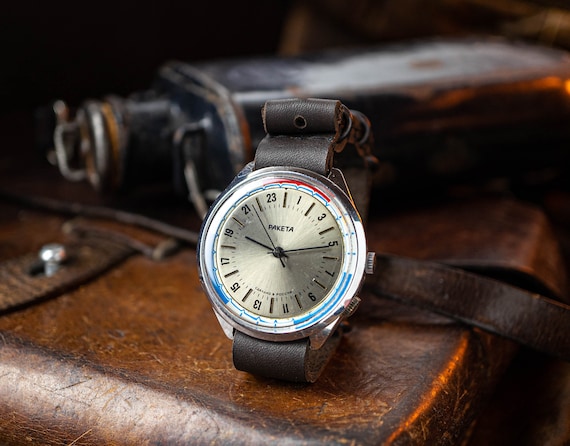  Raketa Vintage Limited Polar Reloj para hombre 24