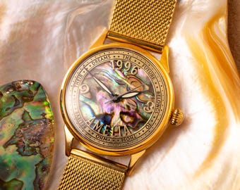 Personalized watch, dial made of natural shells, mother&#39;s day gift, vintage watch, custom watches, gold case Watch, watches with engraving
