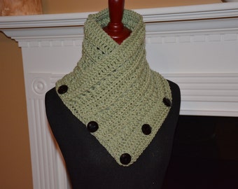 Green Crochet Buttoned Cowl/ Outerwear/ Accessory/ Gift for Girls/ Gift for her/ Gift for mom/ Birthday / Winter wear/ Christmas/ Teen