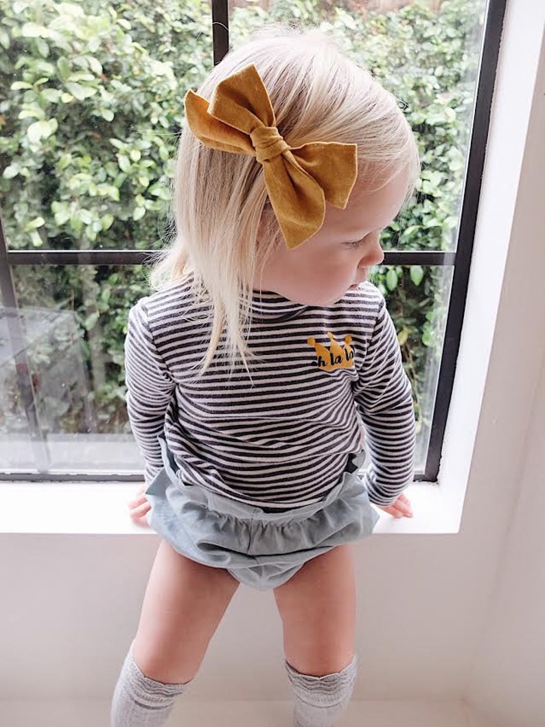 sizes NB-3T easter outfit girls spring fashion diaper cover High waist baby bloomers and toddler bloomers Sage green linen material