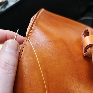 Leather Satchel.  Hand Crafted Ladies Leather Crossbody Bag.  Handcrafted Leather bag.  Women's Shoulder Bag