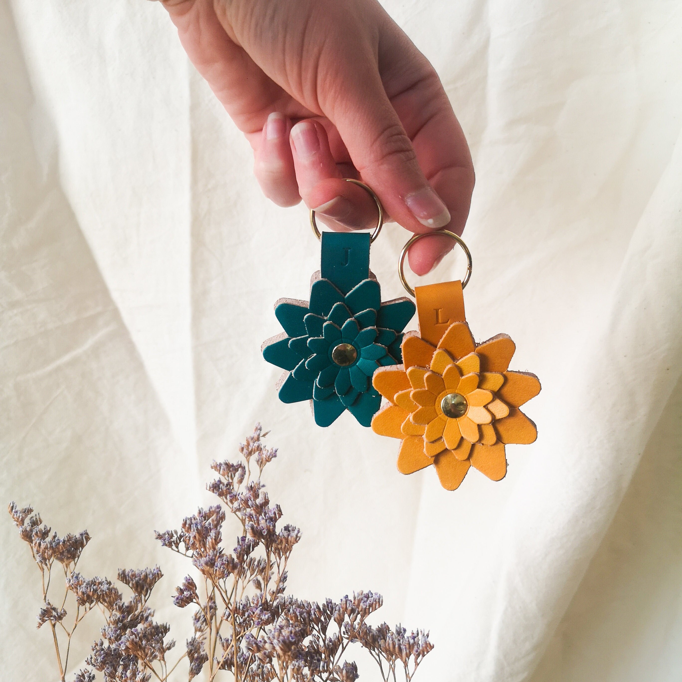 Leather flower best sale keychain