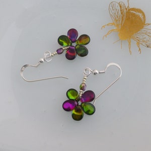 Eleganta, funky blommiga örhängen - 6 färgalternativ tillgängliga