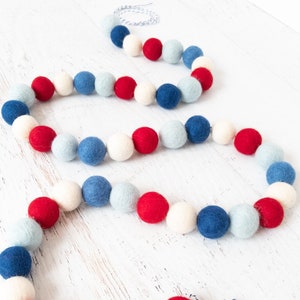 LIBERTY Felt Ball Garland – Red White and Blue Garland, Memorial Day, July 4th, Summer Party, Picnic, BBQ