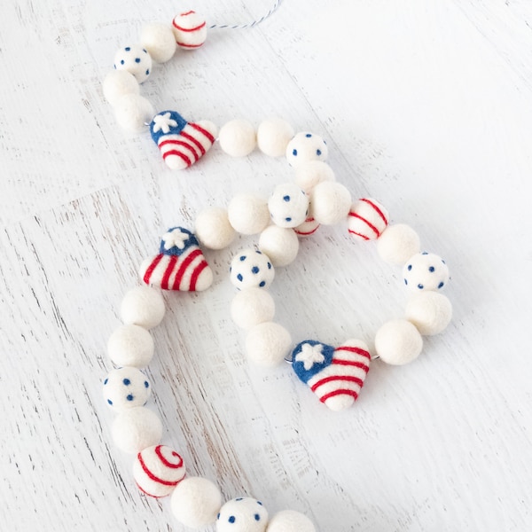 STARS & STRIPES Felt Ball Garland – Flag Heart, Red White and Blue, Memorial Day, July 4th, Summer Party, Picnic, BBQ