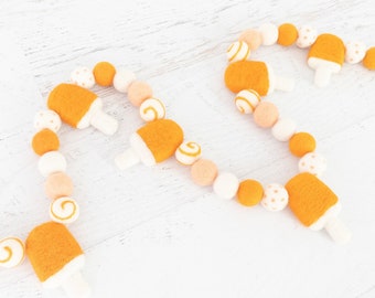 ORANGE CREAMSICLE Felt Ball Garland – Popsicle Garland, Felt Popsicles, Summer Garland, Summertime, Popsicle Party