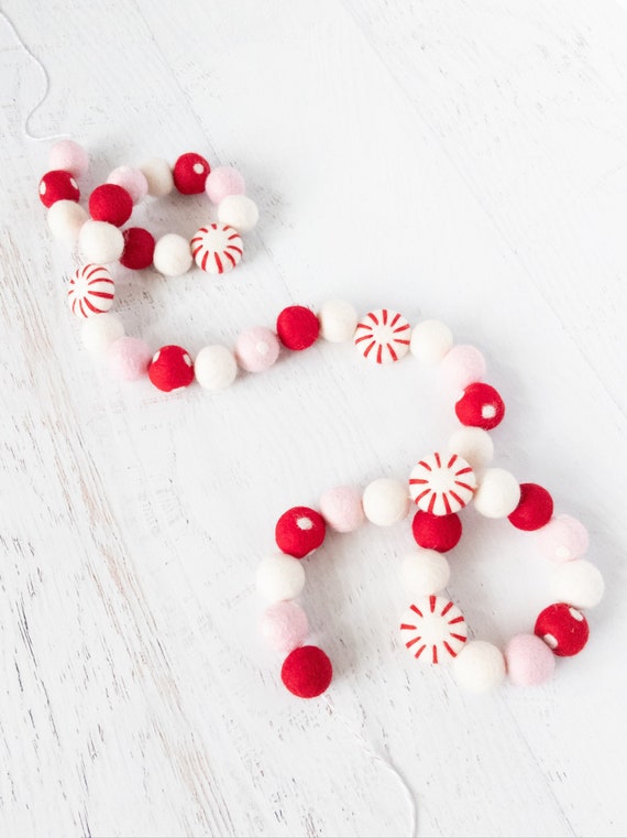 CRUSHED PEPPERMINT Felt Ball Garland – Christmas, Winter Garland, Holiday Garland, Felt Peppermints, Pom Pom Garland, Red, Pink, White