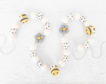 BUMBLEBEE Felt Ball Garland - Felted Bees, Bumble Bee, Honey Bee, Felt Ball Flower, Spring, Summer, Yellow, Black, Heather Gray, White, Dot