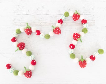 RIPE STRAWBERRIES Felt Ball Garland – Strawberry Garland, Felt Strawberries, Berry Garland, Summer Party