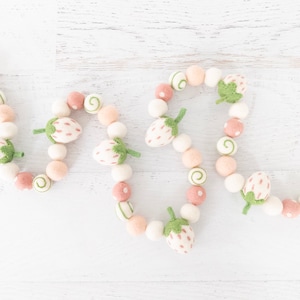 STRAWBERRY SHORTCAKE Felt Ball Garland – Strawberry Garland, Felt Strawberries, Berry Garland, Summer Party
