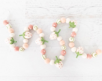 STRAWBERRY SHORTCAKE Felt Ball Garland – Strawberry Garland, Felt Strawberries, Berry Garland, Summer Party