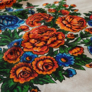 Vintage scarf, wool scarf, shawl with flowers, white, vintage scarf, vintage scarf Ukrainian, Russian scarf, vintage style, shawl boho