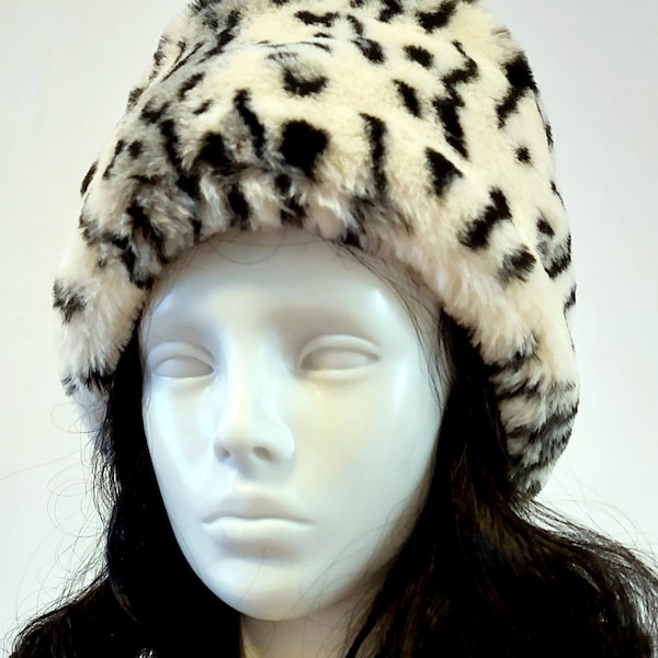 White  leopard print boyar fur hat, Russian fur hat, Winter hat Cossack unisex fur hat, soft  faux fur hat, fleece lining, warm hat