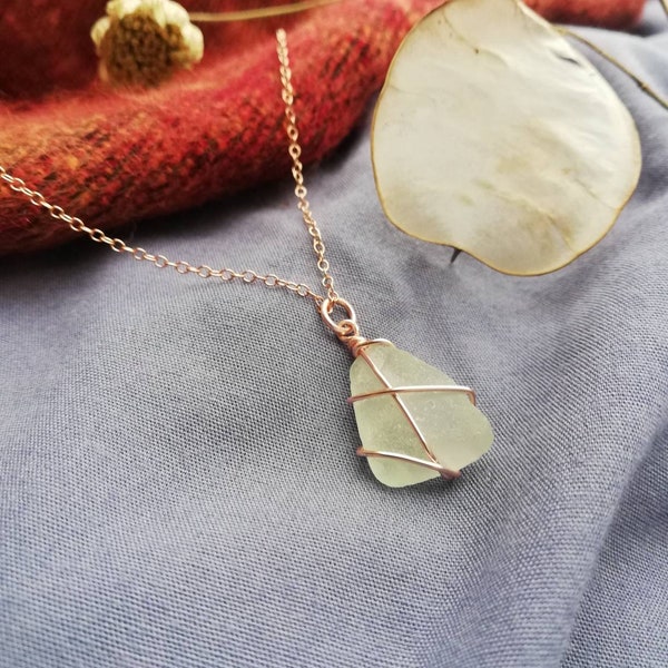 WÄHLEN SIE DEN STANDORT // Frosted White + Rose Gold Halskette / Rois Sea Glass