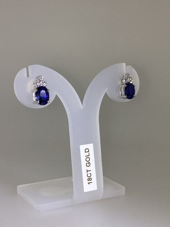 gold earrings under 12000