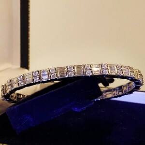 2.50ct Diamond x 50 (20 Round 30 Baguette) Cubism Inspired Half-Eternal "en Tremblant" Bangle in 18K White Gold