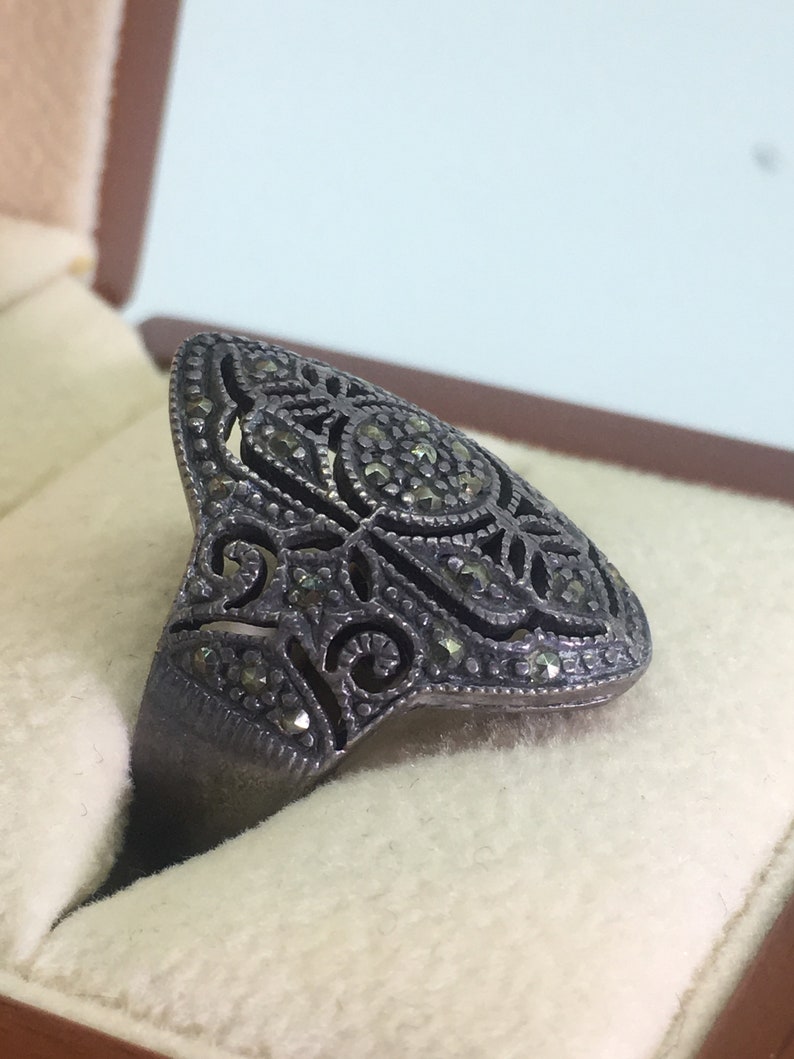 Marcasite /& 925 Sterling Silver Ladies/' Ring