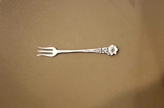 Harlequin by Reed & Barton Sterling Silver Olive/Pickle Fork
