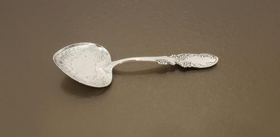 Bon Bon Spoon - Orleans by Frank M.Whiting Sterling Silver