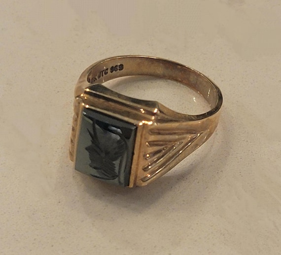 Vintage 10K Gold Hematite Intaglio Ring | Warrior Cameo Signet | Men’s Pinky or Unisex Ring | JTC Maker | Art Deco Design | Size 8.5