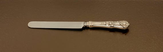 Dinner Knife - Blunt Blade - English King by Tiffany Sterling SilvervHandle