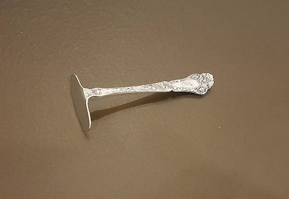 Poppy by Gorham Sterling Silver Baby Food Pusher mono C