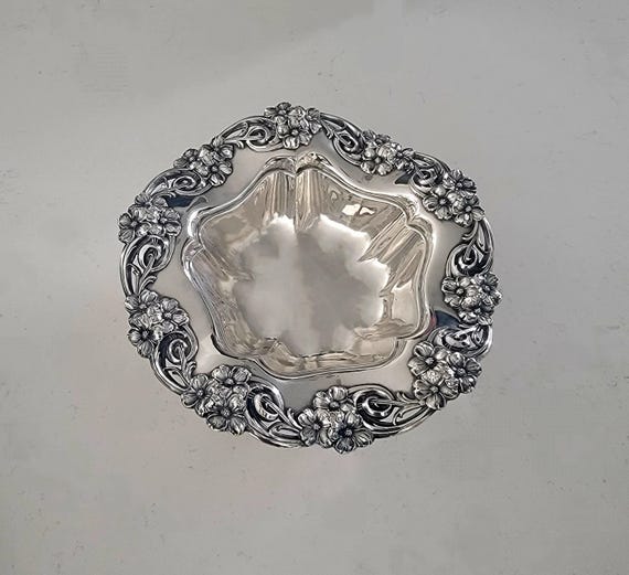 Antique Woodside Sterling Silver Floral Bowl – 13-1/4 in. Diameter – Art Nouveau Dogwood Design