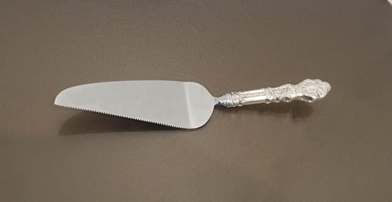 Pie/Cake Server - Versailles by Gorham Sterling Handle