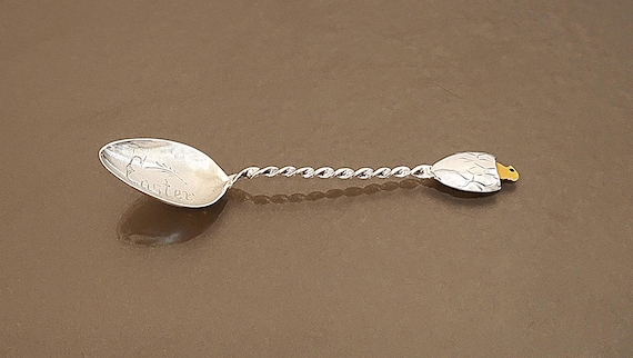 Vintage Sterling Silver Baby Chick in Egg Easter Spoon – Figural Handle – Twisted Stem – 4 1/8”