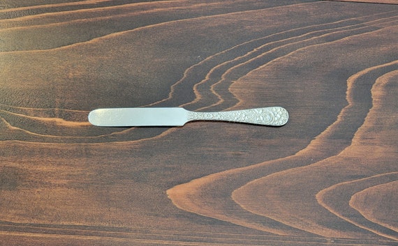 Repousse by S. Kirk & Son Sterling Silver Baby Knife